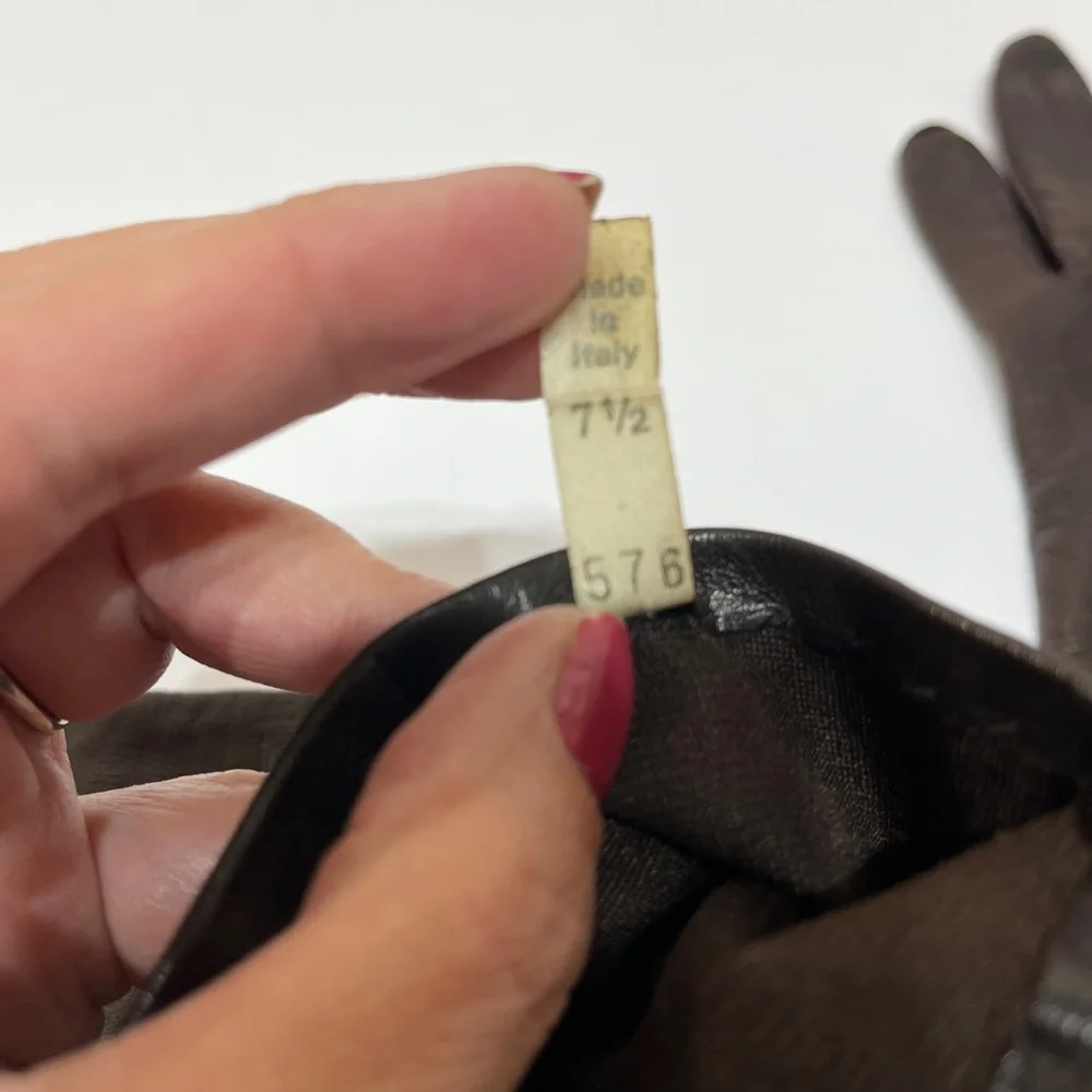 Vintage 100% Silk Brown Gloves women’s 7 1/2 Made in Italy